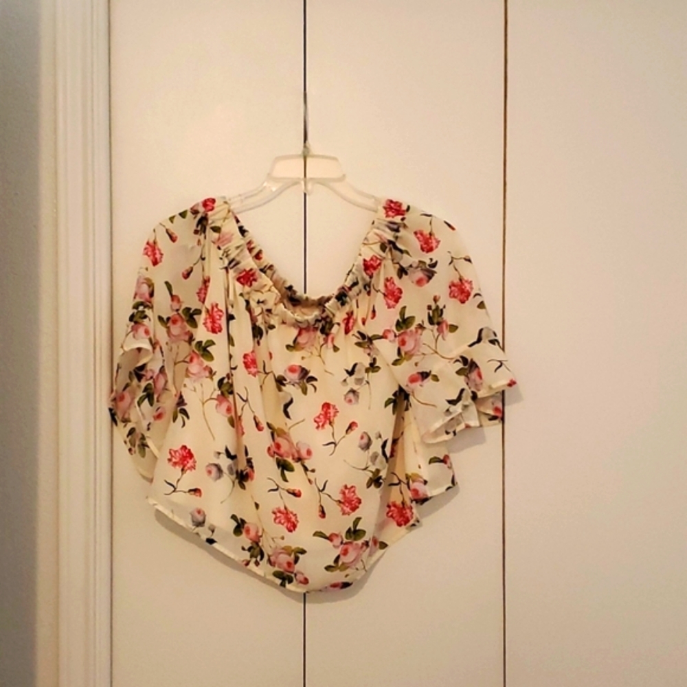 Flowery Top 🌸🌺🌷